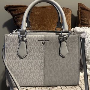 Michael Kors Medium Marilyn satchel